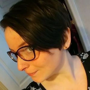 Meet your Posher, Hailey